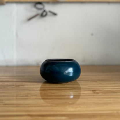 Rounded Vessel Small