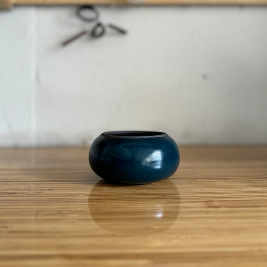 Rounded Vessel Small